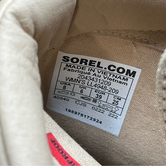 SOREL Lennox Lace Up Boot 8 - Picture 10 of 10